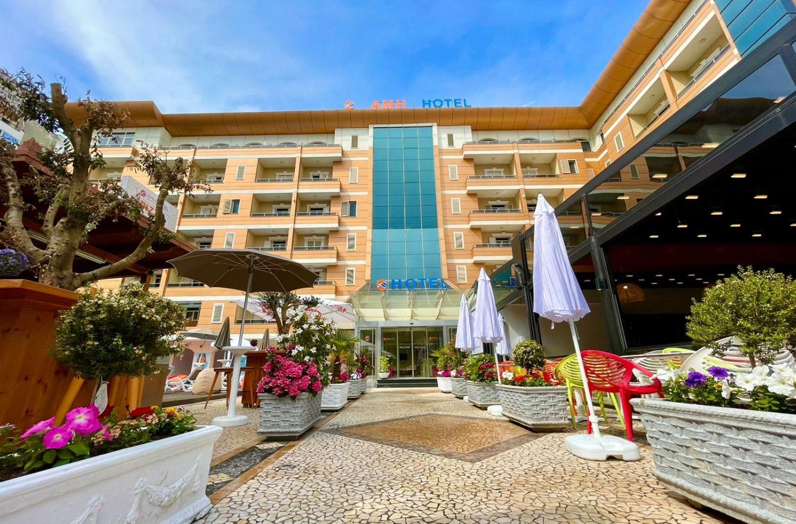Amh Hotel ドゥラス エクステリア 写真